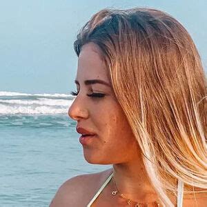 paola marin buceta|Vídeos de Paola Marin fazendo sexo de quatro